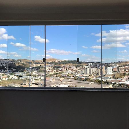 Apto 3 Quartos Com Espaco Gourmet E Vista Panoramica Pocos de Caldas Ngoại thất bức ảnh
